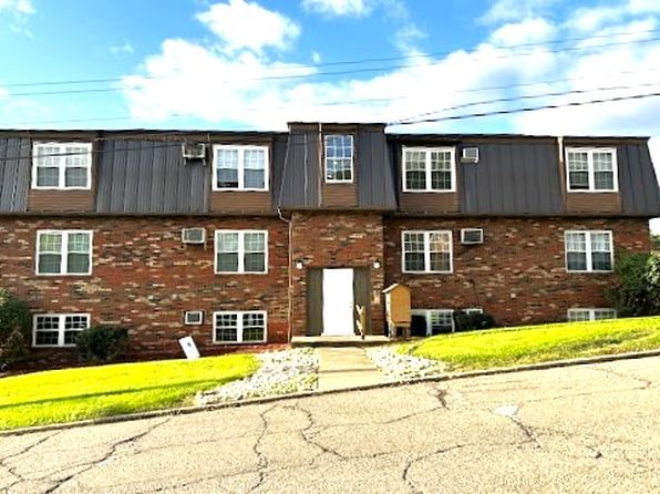 230 Hallock Ave APT 11