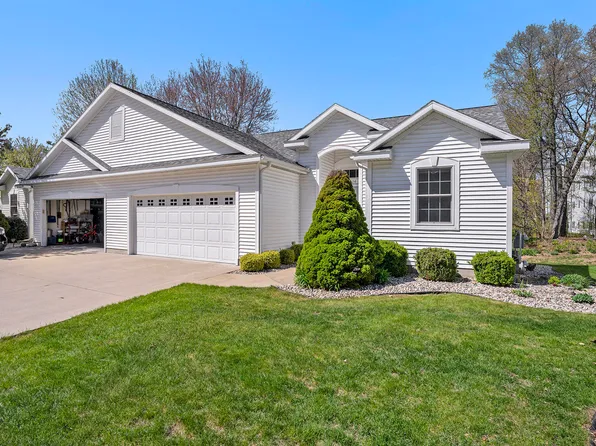 124 Stone Gate Ct, Spring Lake, MI 49456