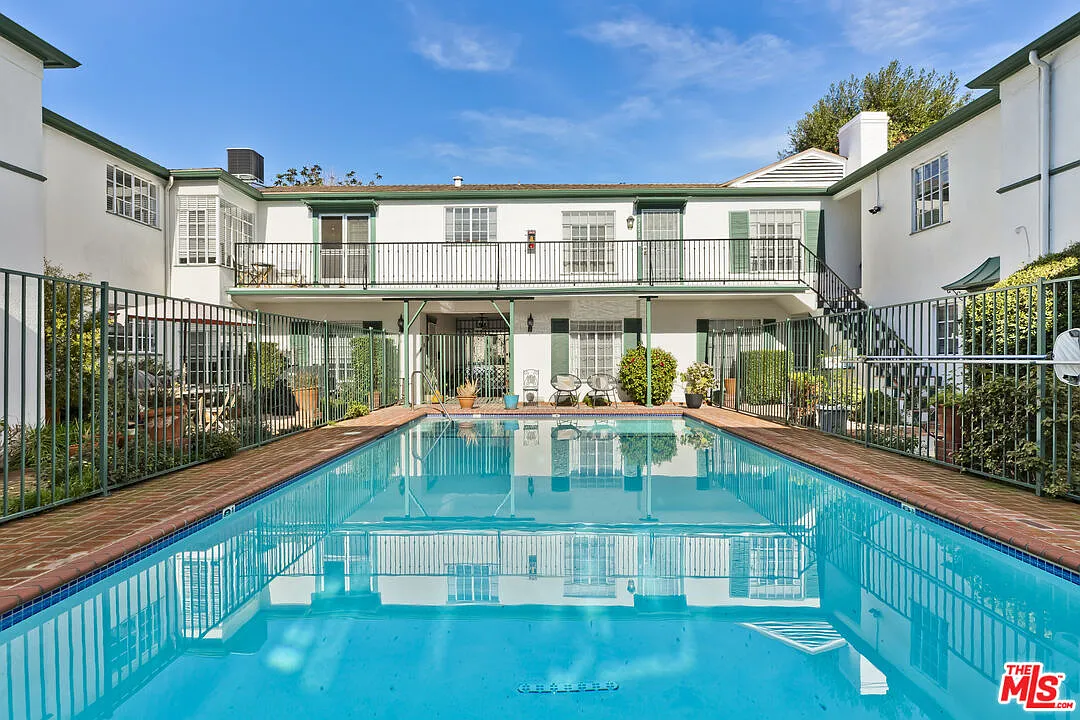 Building Photo - 9768 W Olympic Blvd