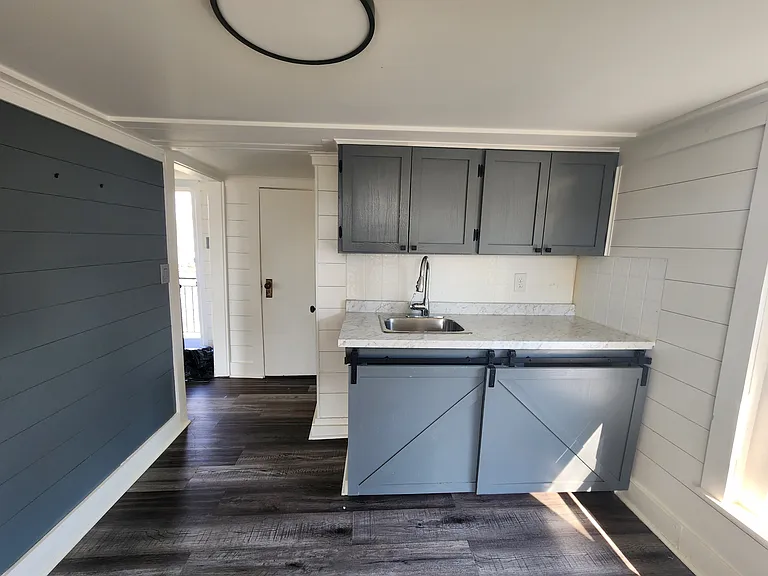 228 S Walnut Ave #4 — Photo 4