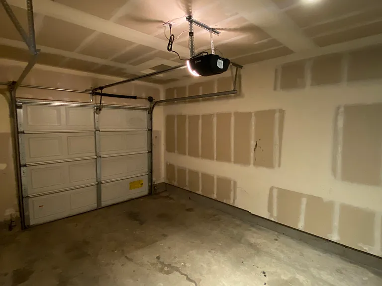 2862 SW Indian Cir — Photo 3