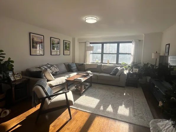 401 East 88th Street image 1 of 15