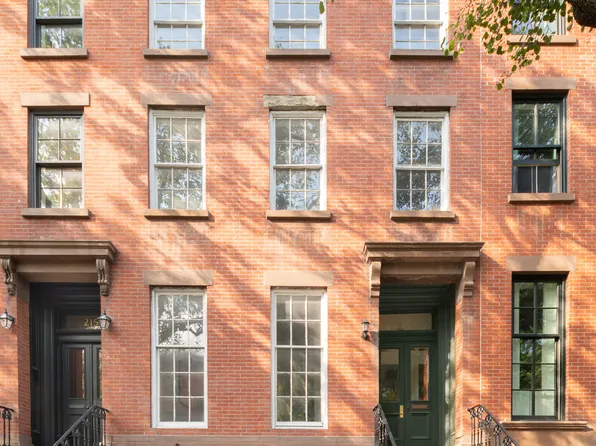 217 Dean Street image 1 of 25