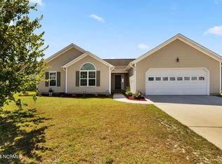 314 Rose Bud Ln, Holly Ridge, NC 28445