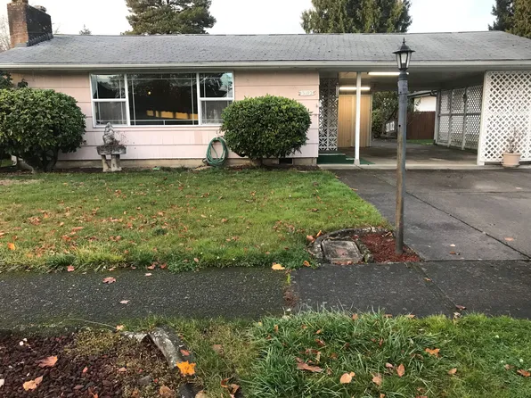 3102 Maple St, Longview, WA 98632