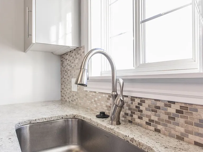 2401 Walnut St #6 — Photo 9