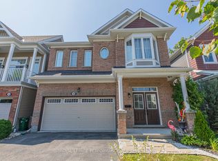 30 Summitview Dr, Ottawa, ON K2M2V9