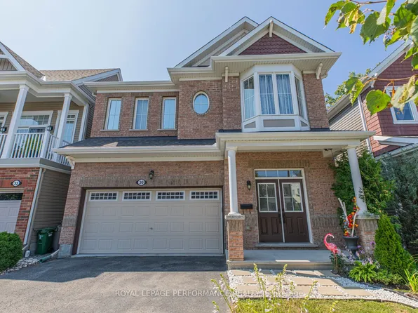 30 Summitview Dr, Ottawa, ON K2M 2V9
