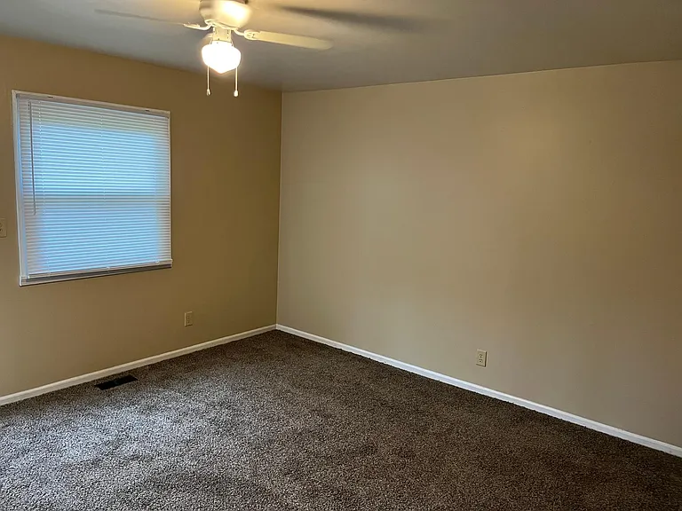 6212 Lorimer St — Photo 3