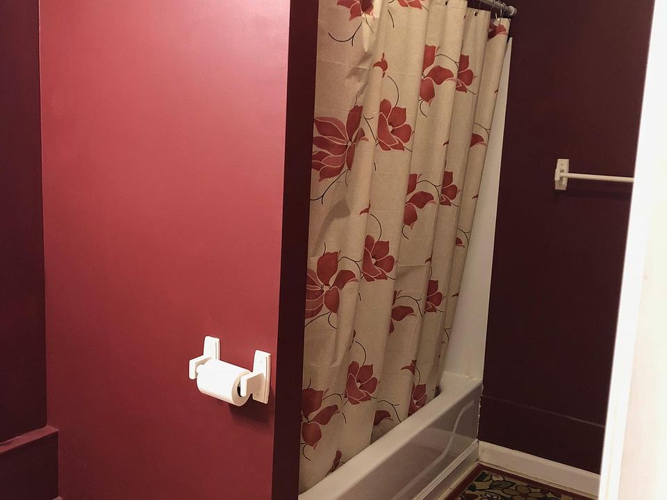 1st image of 28 McHarrie St #2