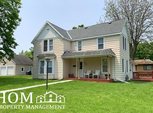 300 Jefferson Ave, Saint Peter, MN 56082