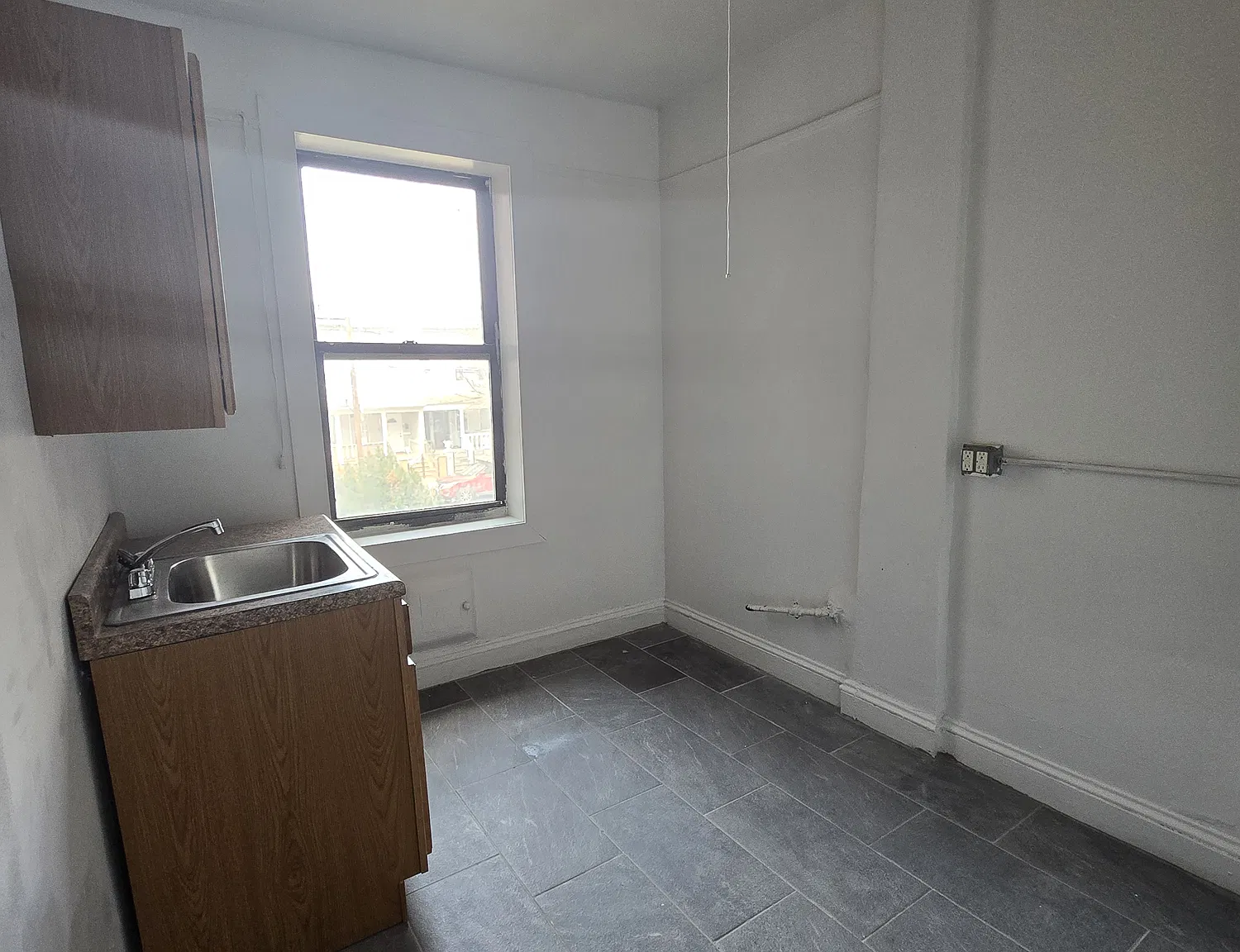 Studio, 600 sqft, $1,485 — Photo 3