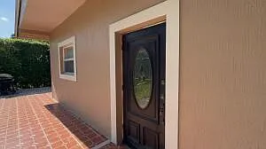 2 bed, 1.0 bath, 1350 sqft, $2,000 — Photo 2