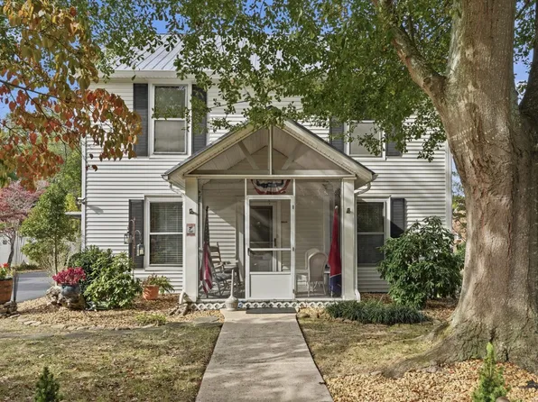 611 E Grundy St, Tullahoma, TN 37388