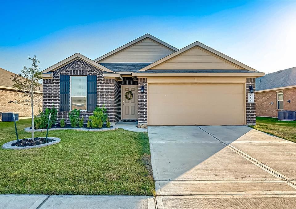 1st image of 6018 Namika St