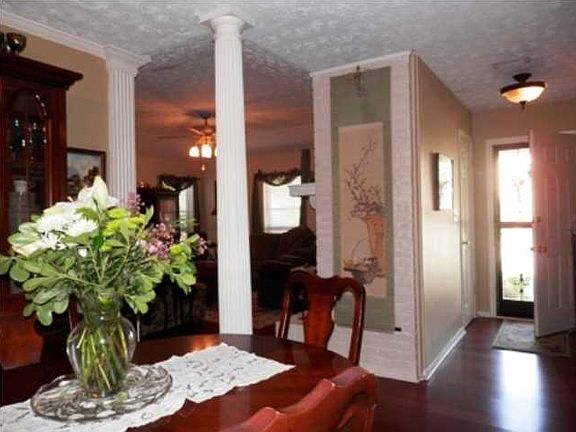 3rd image of 701 Orchard Ave