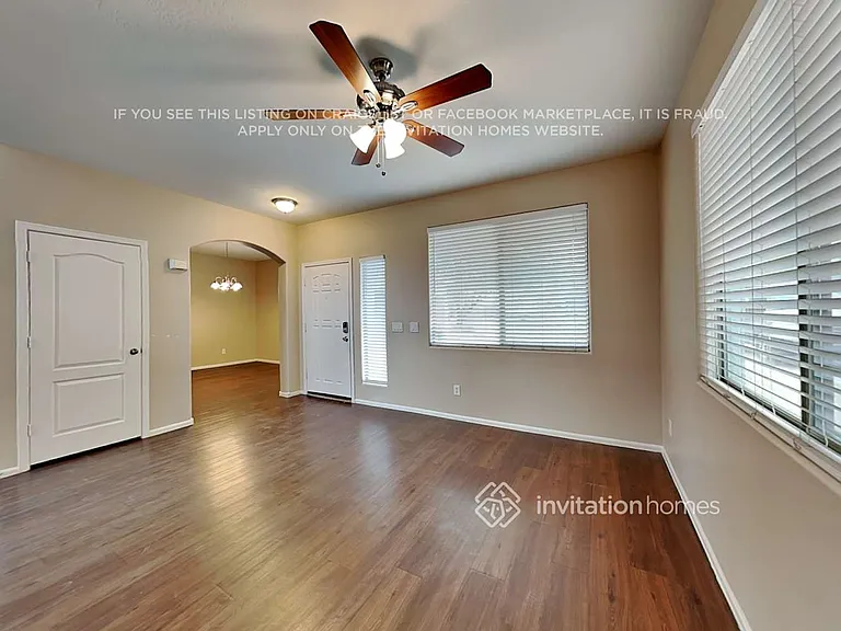 10410 W Illini St — Photo 4
