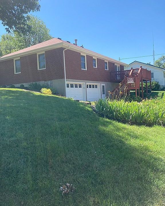 1st image of 320 S Clayview Dr