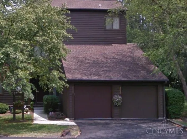 8530 Wyoming Club Dr, Cincinnati, OH 45215