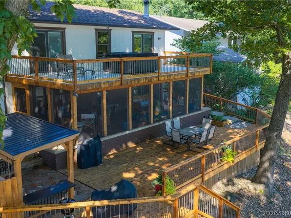 701 Graham Point, Camdenton, MO 65020