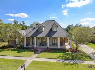 17541 Pecan Shadows Dr, Baton Rouge, LA 70810