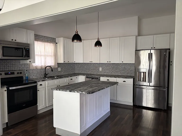 2114 Keith Ave — Photo 15