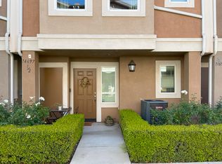 14697 1/2 Sherman Way, Van Nuys, CA 91405