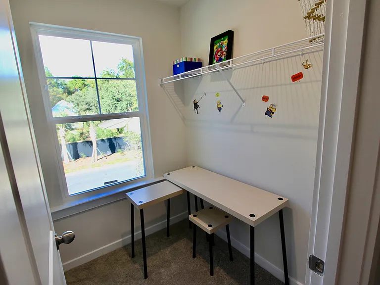 Lockwood Dr — Photo 14