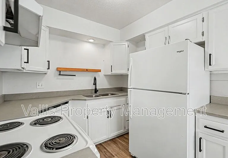 5260 Springcrest Dr S — Photo 15