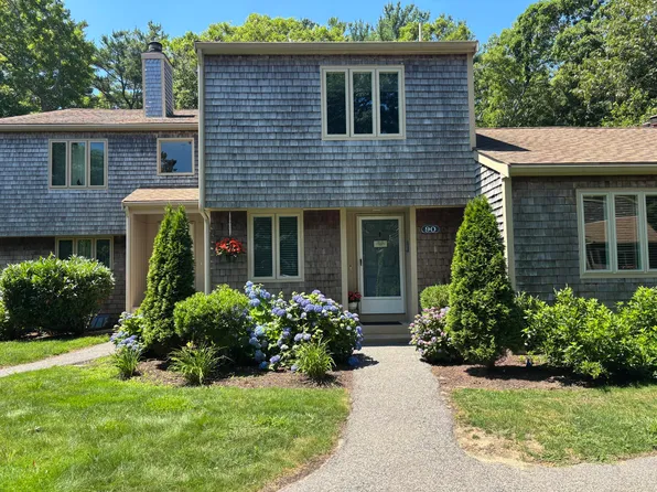 90 Forest Glade UNIT 90, Teaticket, MA 02536