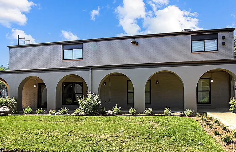 Granada Apartment Homes — Photo 36