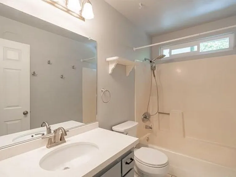 7464 Santa Ysabel Ave #E — Photo 4