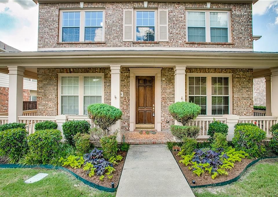 2nd image of 1704 Bluffview Ln