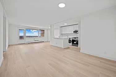 5700 Arlington Avenue, #22G