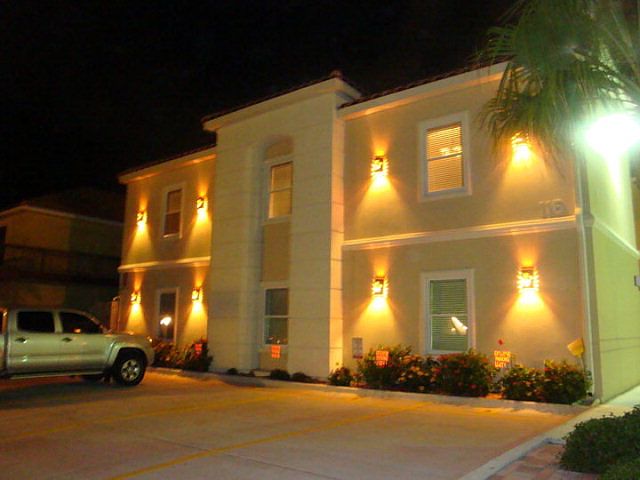 1st image of 115 E Acapulco St #7
