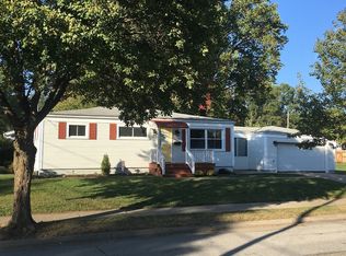 721 Triplett Blvd, Akron, OH 44306