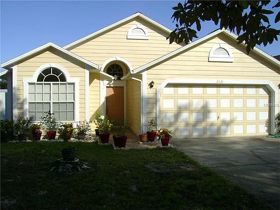 2nd image of 2731 Delcrest Dr
