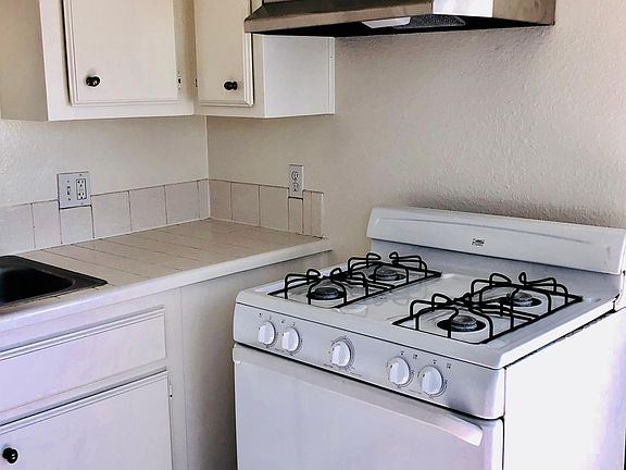3rd image of 10764 Woodbine St APT 07