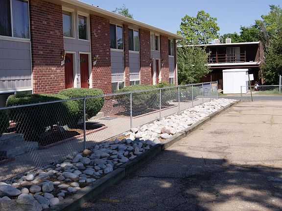 2nd image of 1406 Hover St