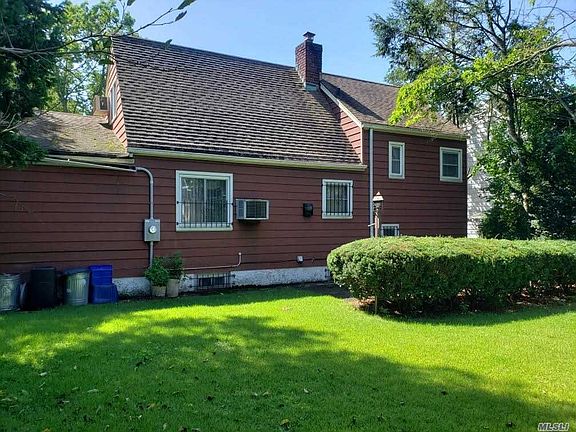 4th image of 72 Elmwood Ave