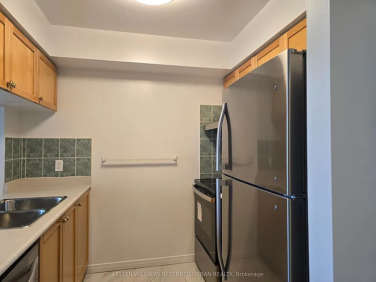 8 Hillcrest Ave #810 — Photo 9
