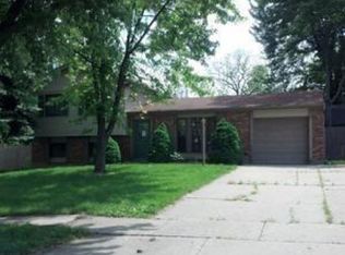 2417 Hazelcrest Ln, Cincinnati, OH 45231