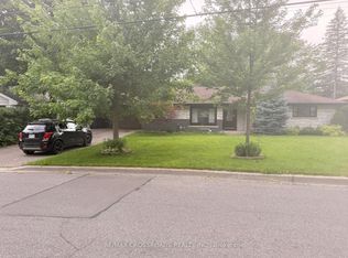 23 Burnview Cres, Toronto, ON M1H1B4