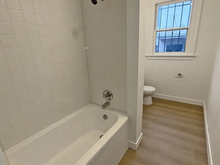 2801 San Marino St #2 — Photo 15
