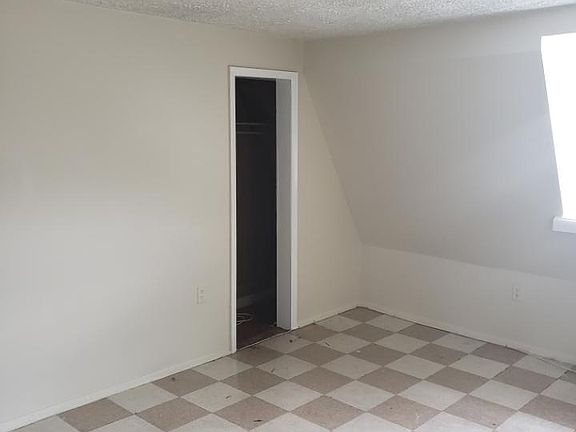 5th image of 312 North St APT 7
