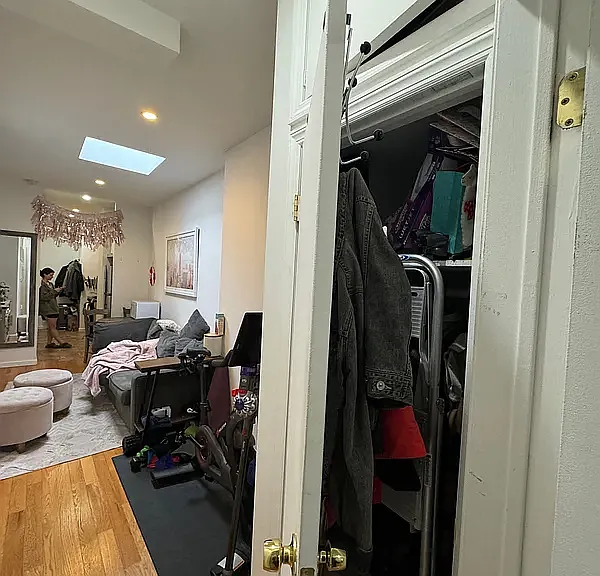 341 E 19th St #4D — Photo 3