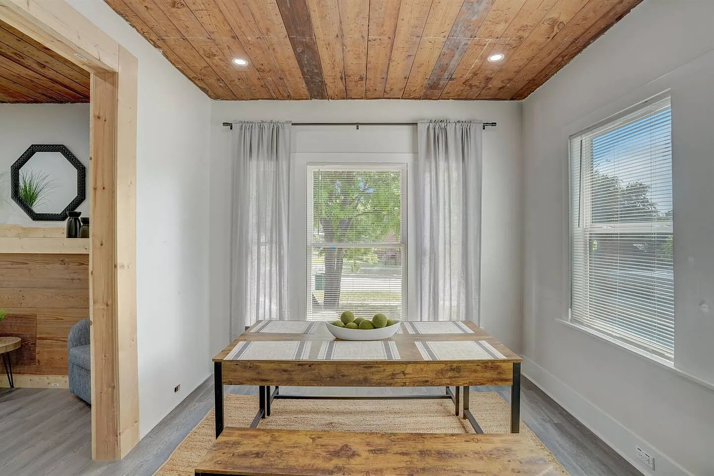 3 bed, $3,000 — Photo 4