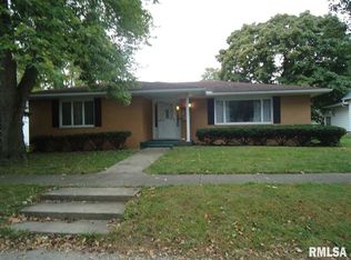 232 E Springfield St, Virginia, IL 62691