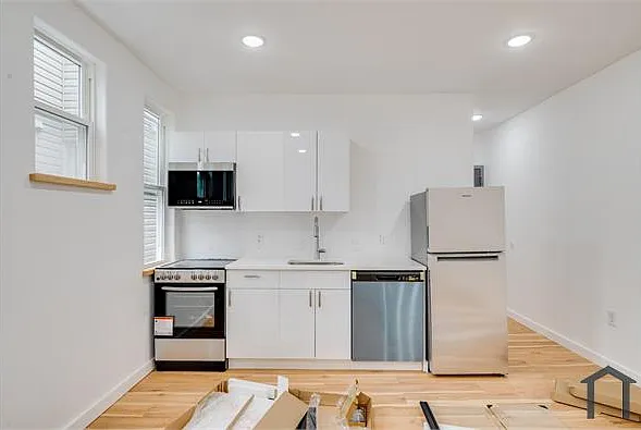 1617 Harrison St #3 — Photo 1