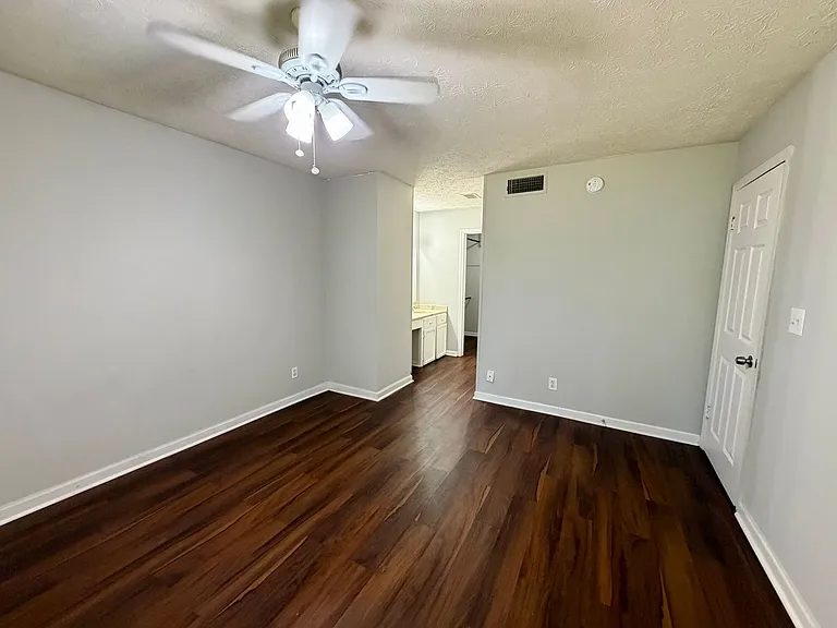 8588 Creekwood Way — Photo 19